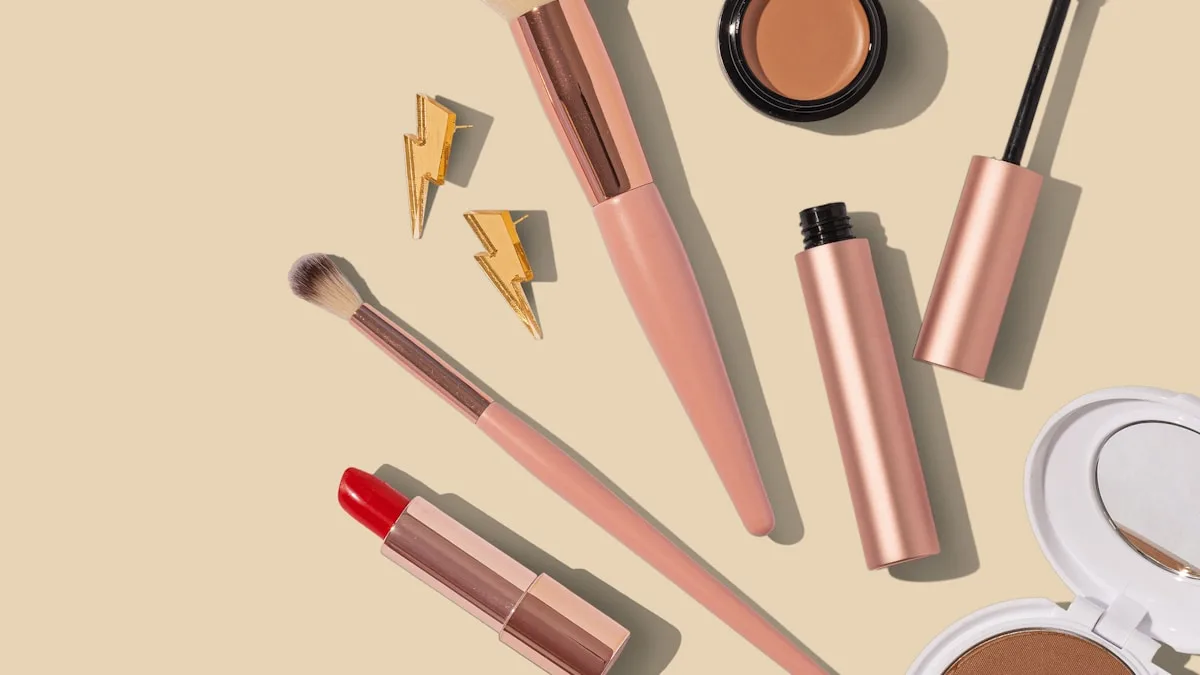 Lipstick products containing Lead